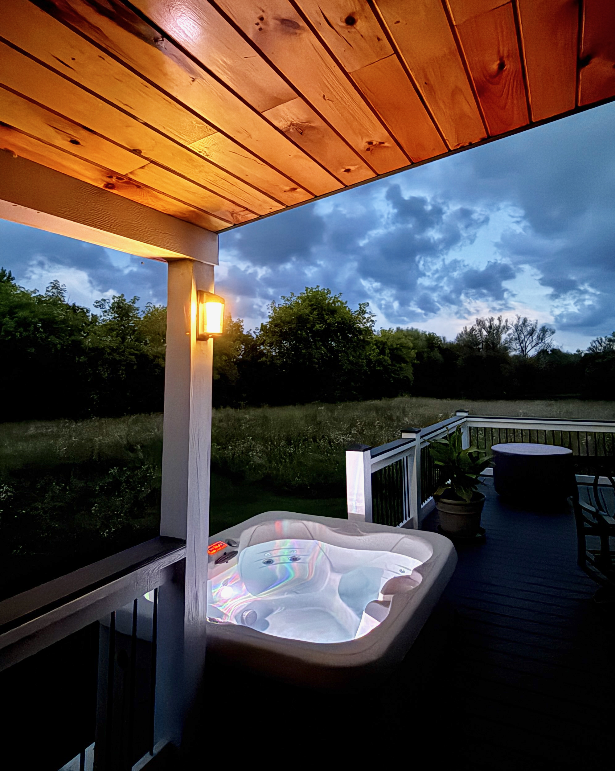 Hot Tub at Twllight