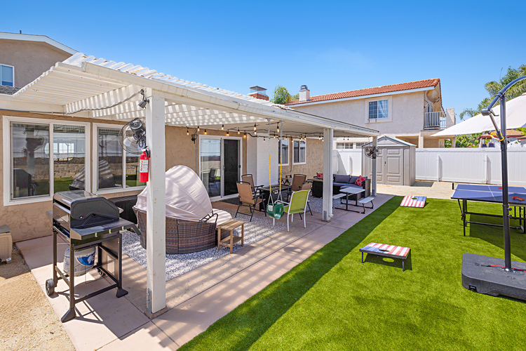 Spacious out door living.