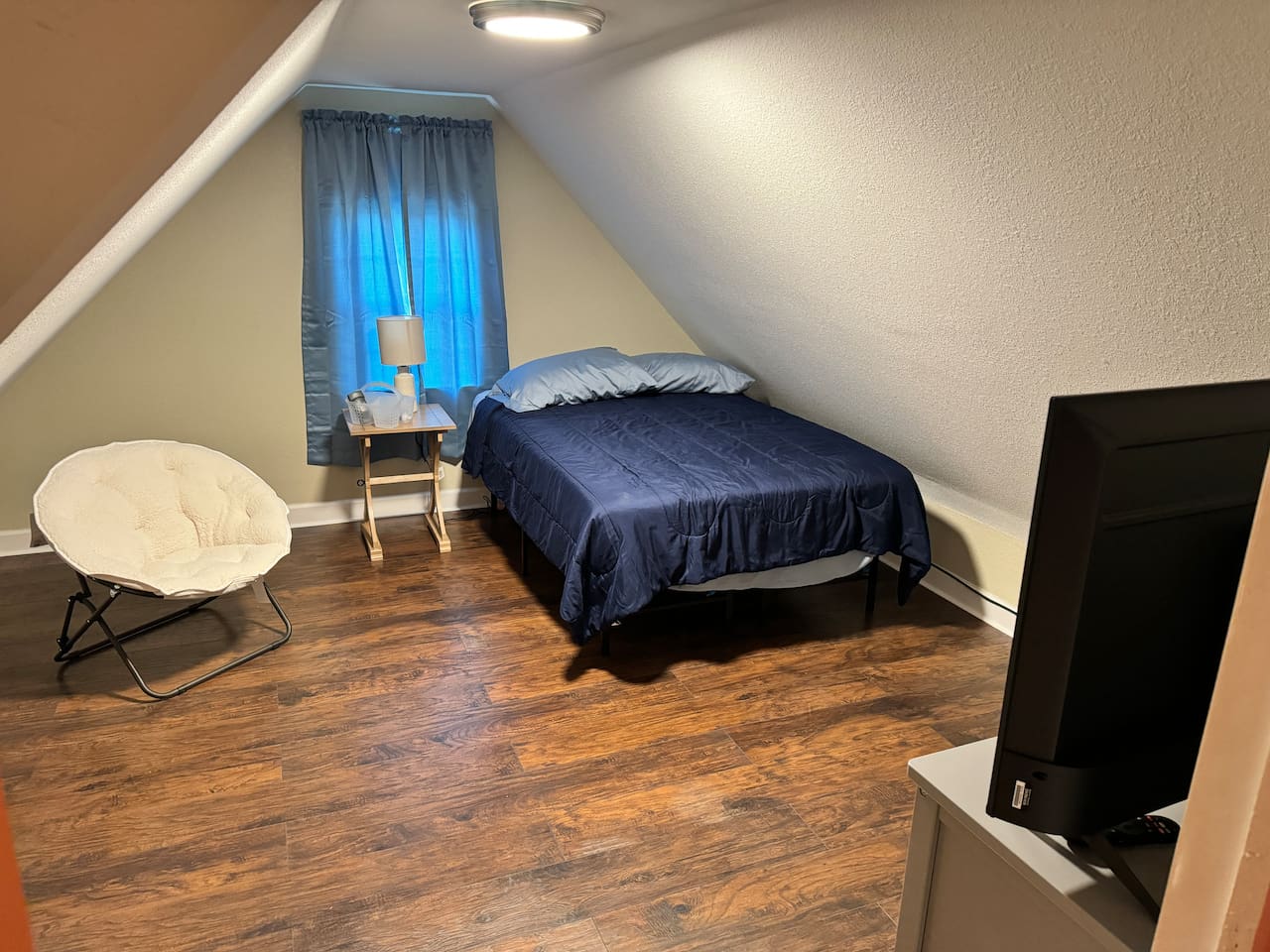Upstairs Bedroom #1