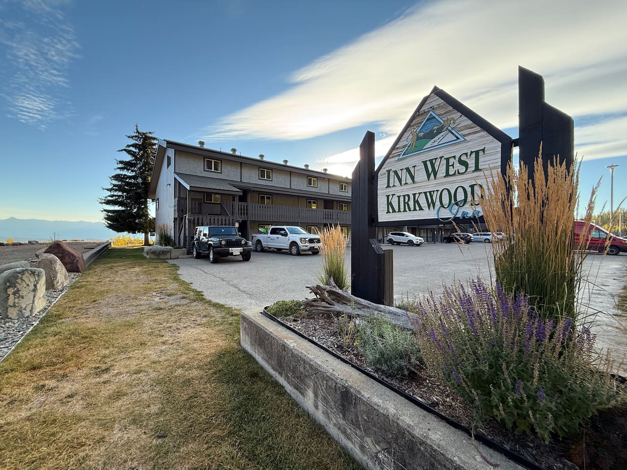 You’ve arrived when you see the Inn West Kirkwood sign. Unit 835 is in the townhouse building just behind the sign. The stairs in the middle of the complex are the closest and most convenient route to reach your private entrance.
