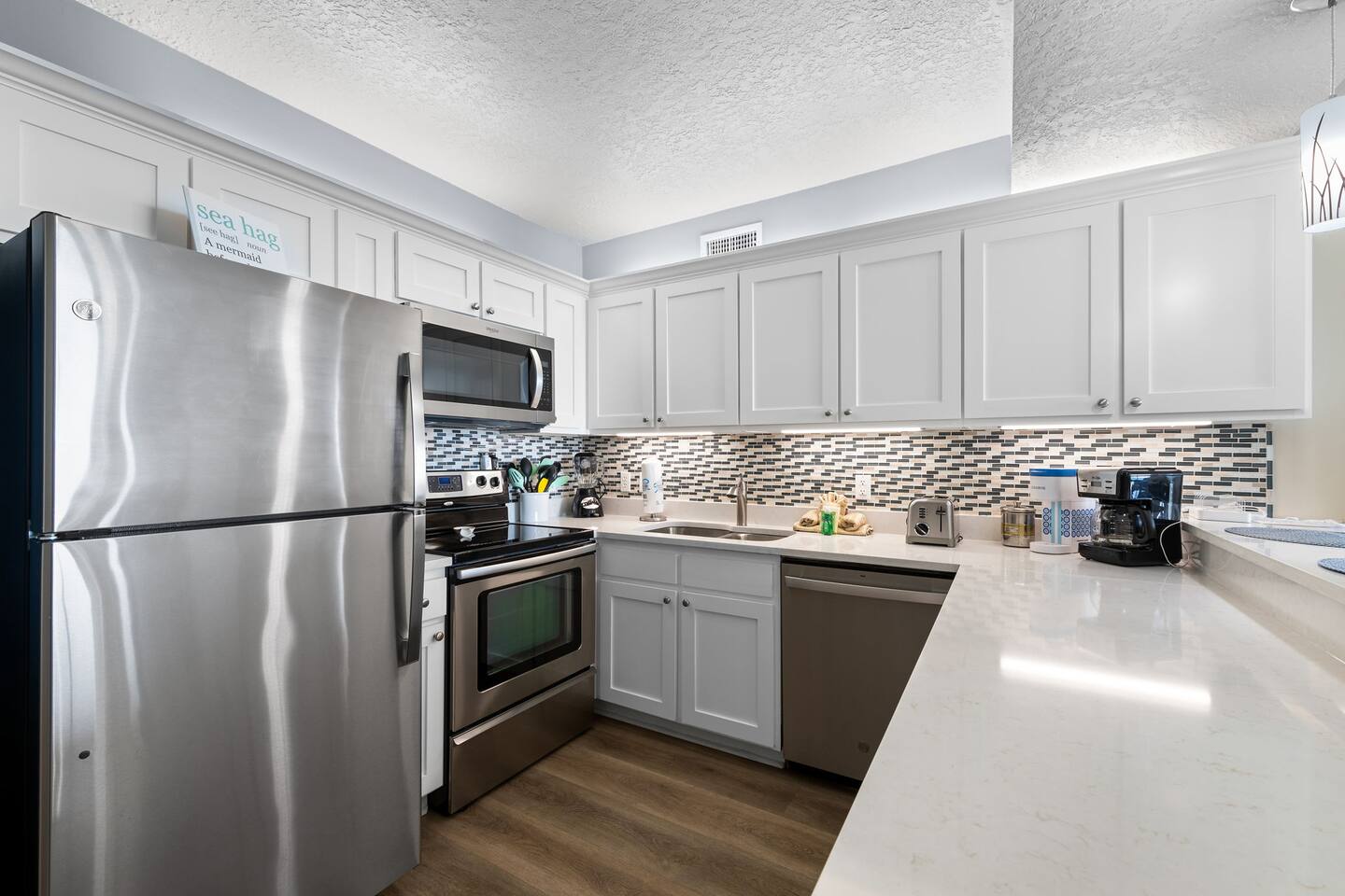 Well-equipped kitchen, and a pantry for storing your food items. If you need anything in particular, just ask - we may have it!