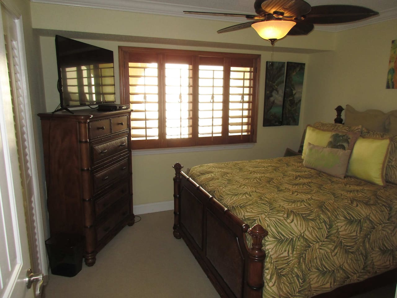 Guest Bedroom Queen Bed