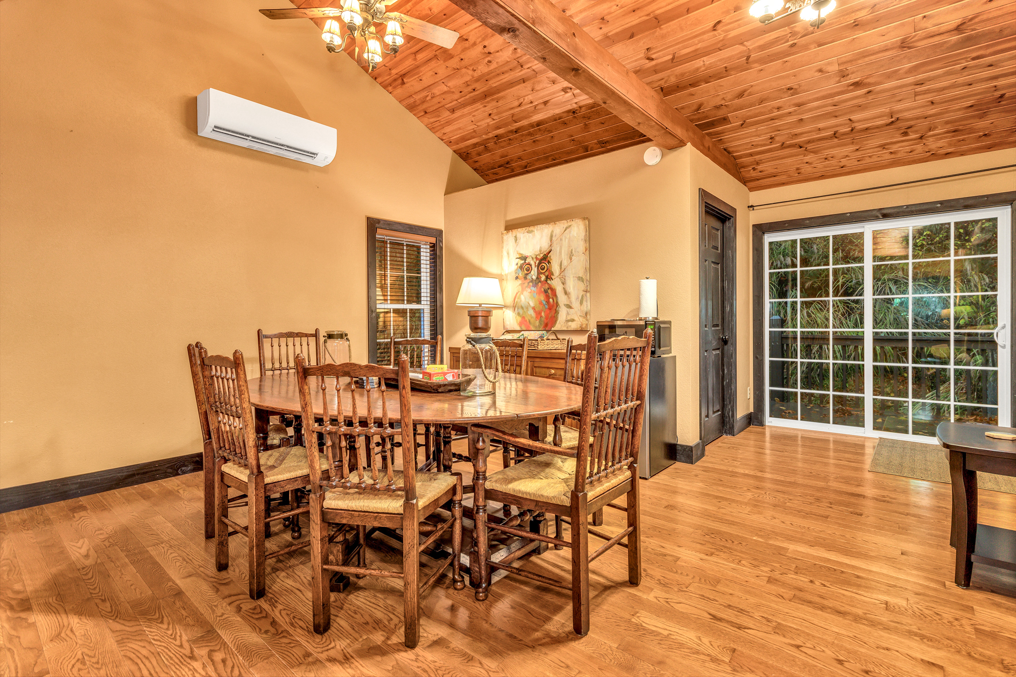 Owl's Nest - Game Table