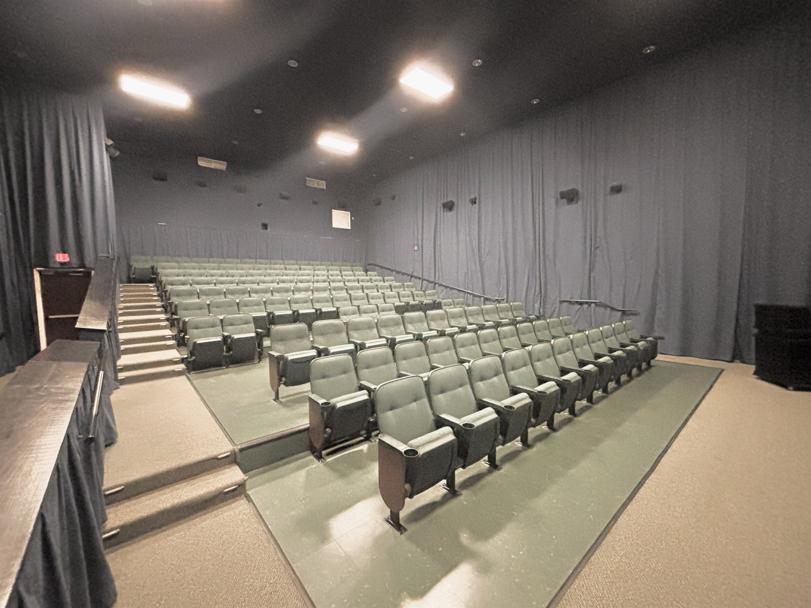 Majestic Theatre with stadium seating