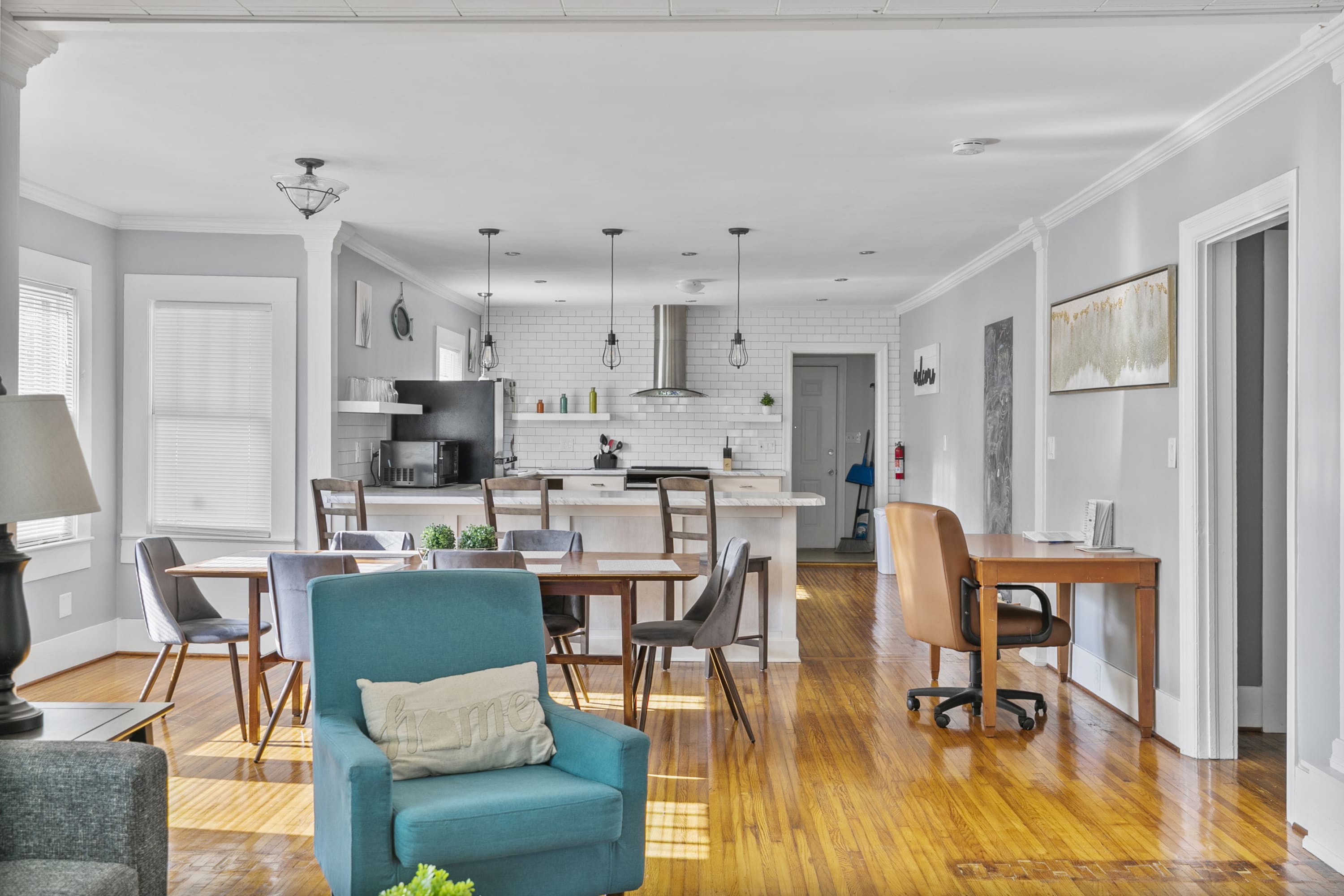 Whether catching up or checking in, this workspace blends naturally into the living area