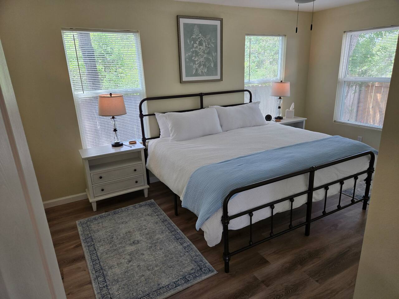 King bed - First floor