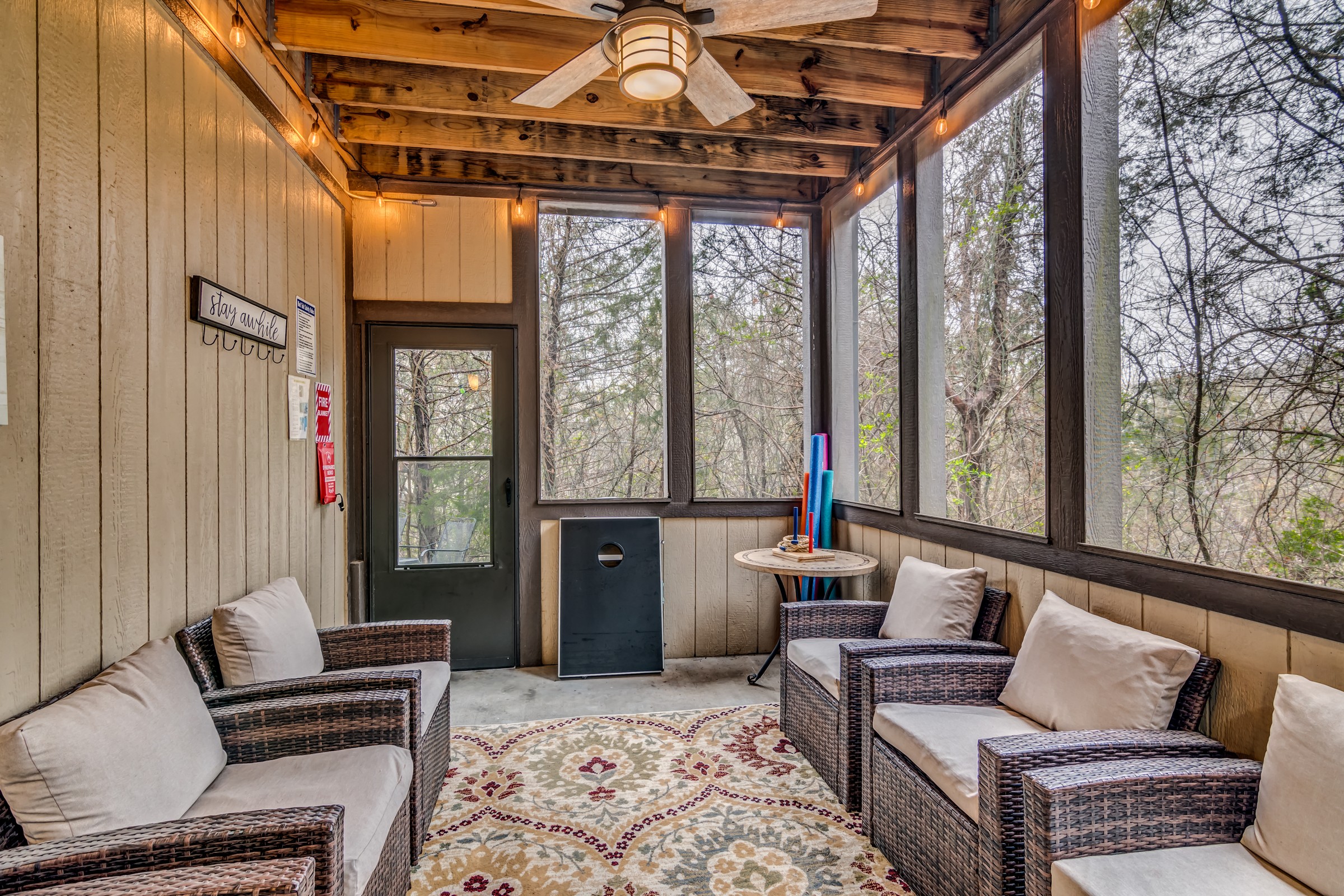 Red Rock Lodge Mini