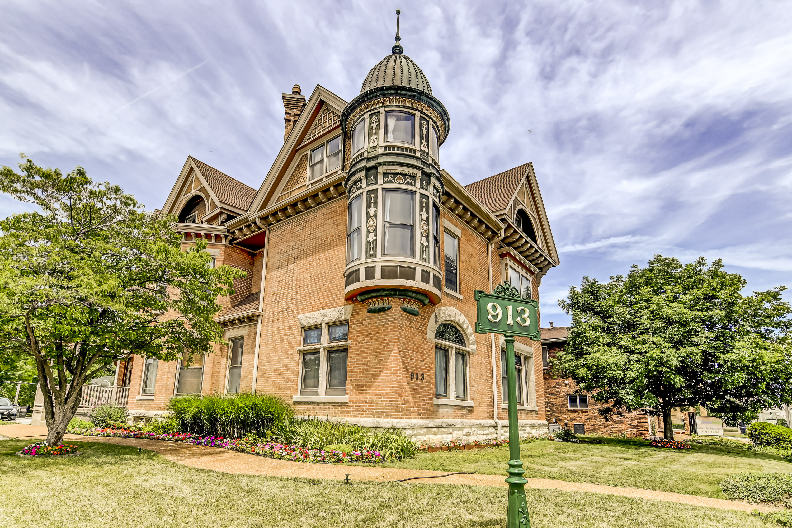 The Bressmer - Exterior