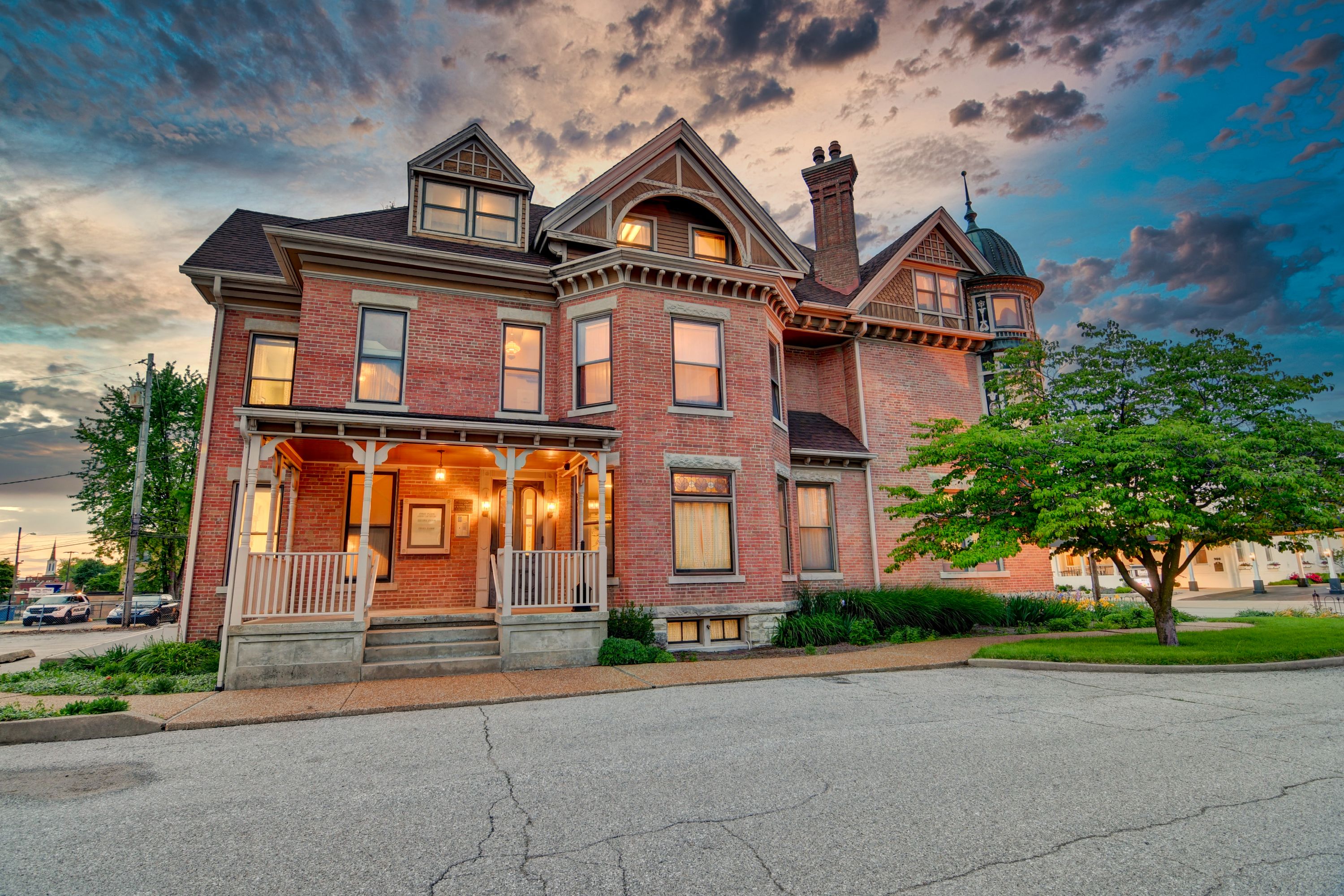 The Bressmer - Exterior