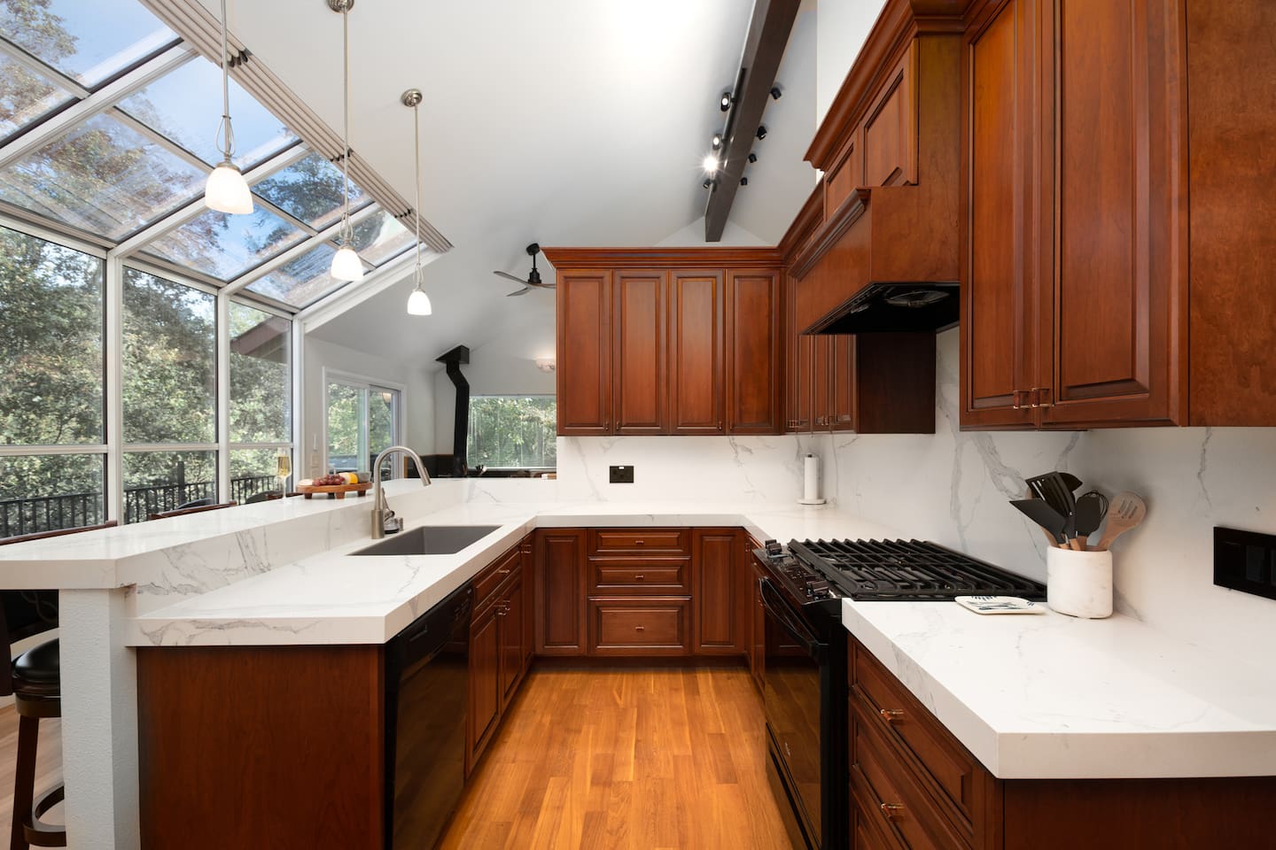 Scenic cooking: Stunning view while you prepare delicious meals.