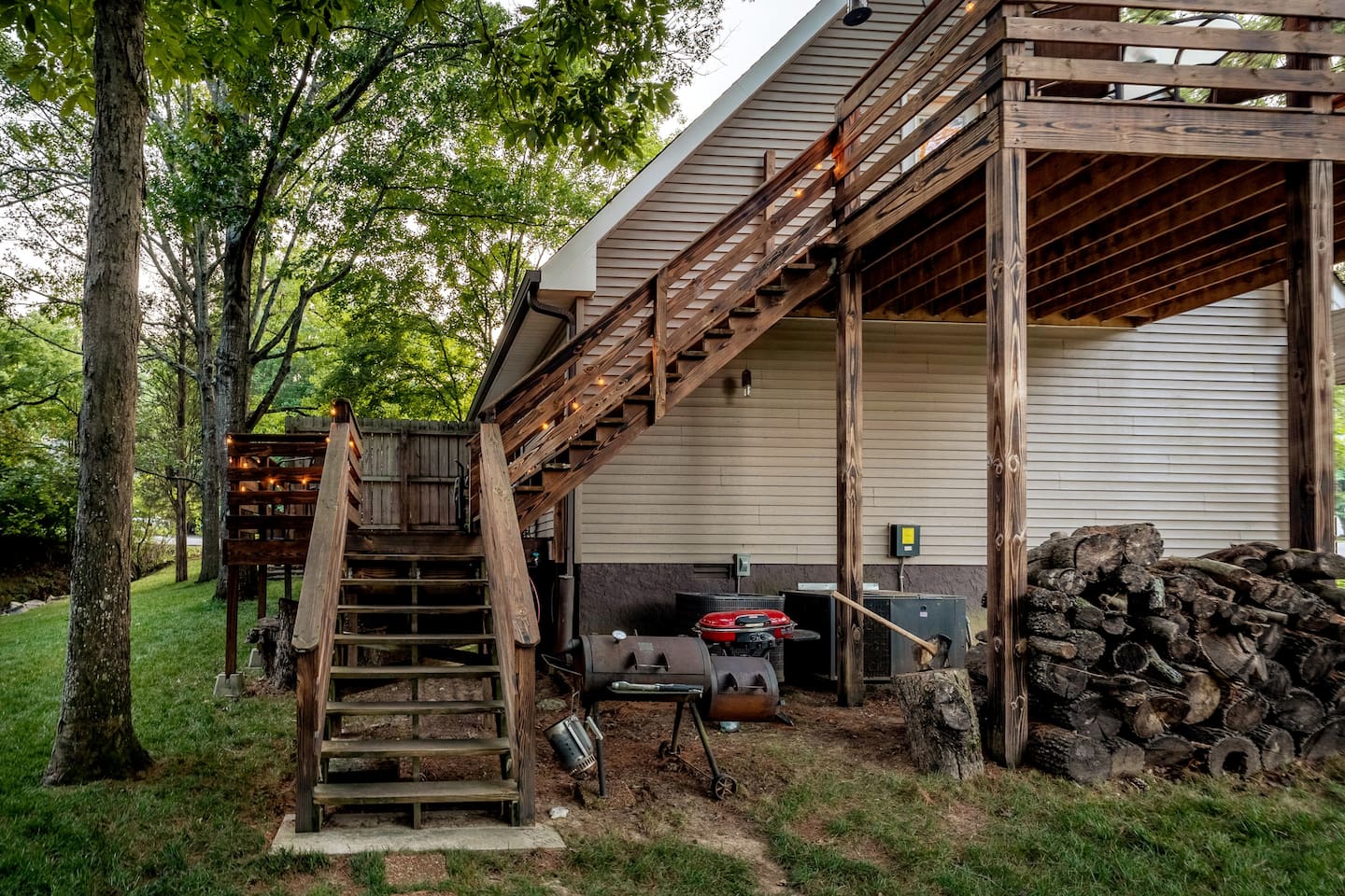 Propane grill provided.