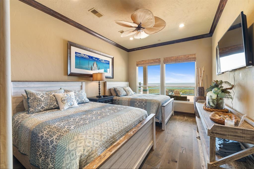 55a7854f9b2c46e3ab8574980abda147 | Beachhouse | Texas | TX | Vacation Homes | Galveston | Crystal Beach | Kokomo | Breezy Days | Beachfront Elegance | Sunrise Serenity | Southern Sands Property Management, LLC