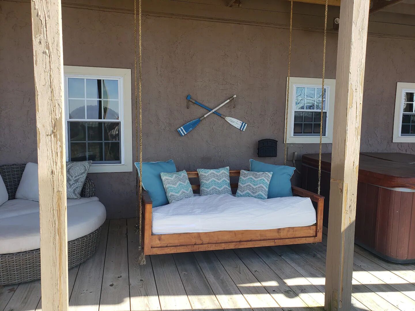 Tons of outdoor seating