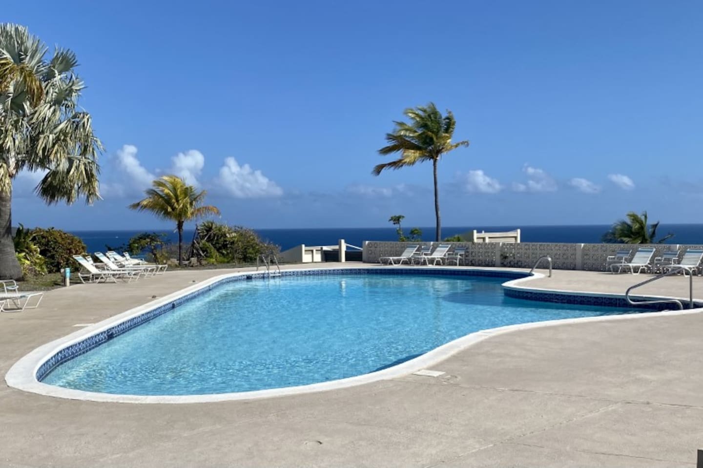 Community pool 