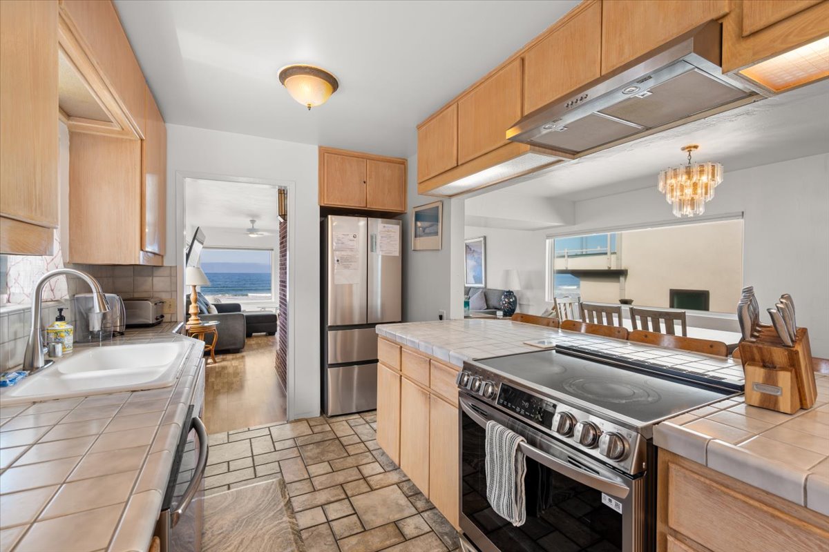 Fully stocked kitchen