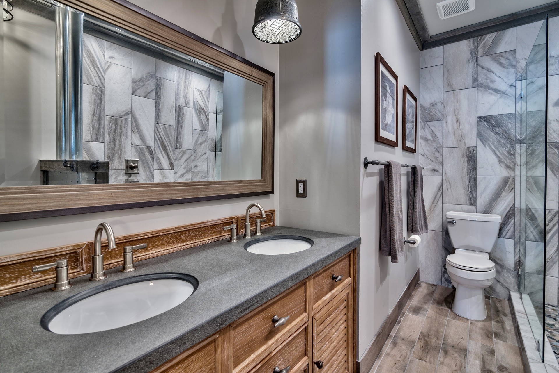 Guest ensuite