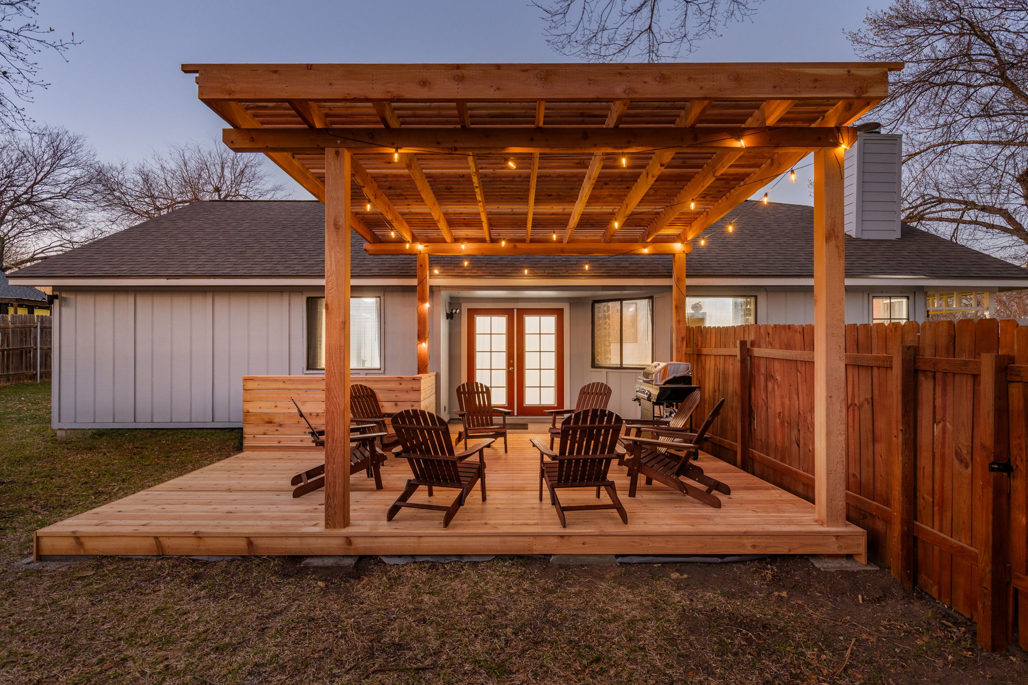 Unwind under the warm glow of string lights, where evenings feel cozy, intimate, and unhurried. It’s the perfect setting to gather, relax, and let the day fade into a memorable night.