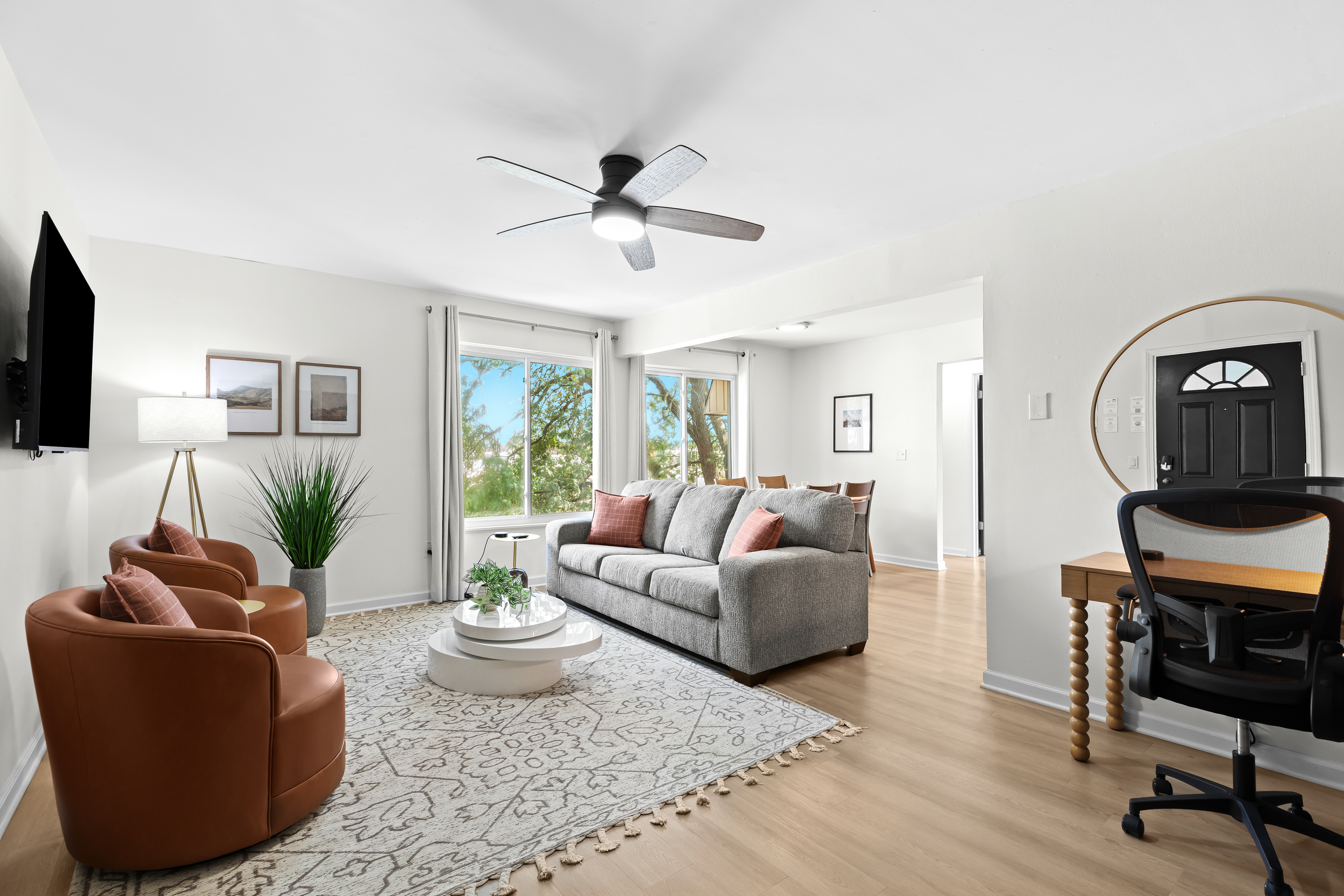 A comfortable, light-filled room ideal for conversation or unwinding.