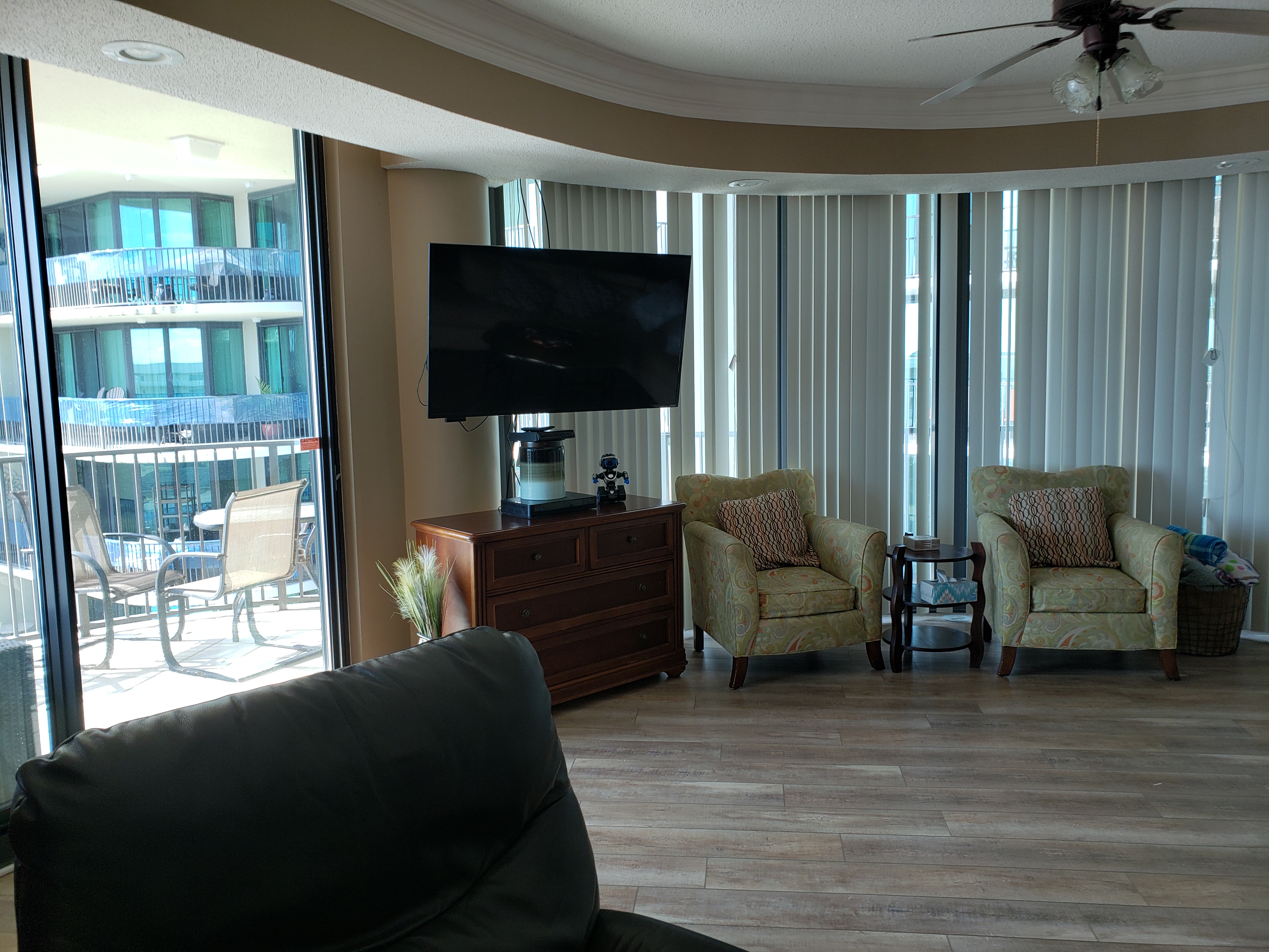 View 10