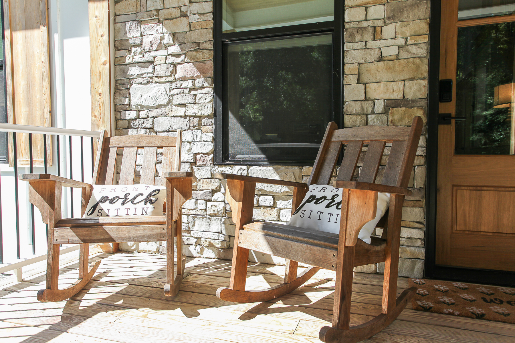 Slow down and enjoy a little front porch sitting in the wooden rocking chairs at Robbin’s Nest on Snowbird Creek.
