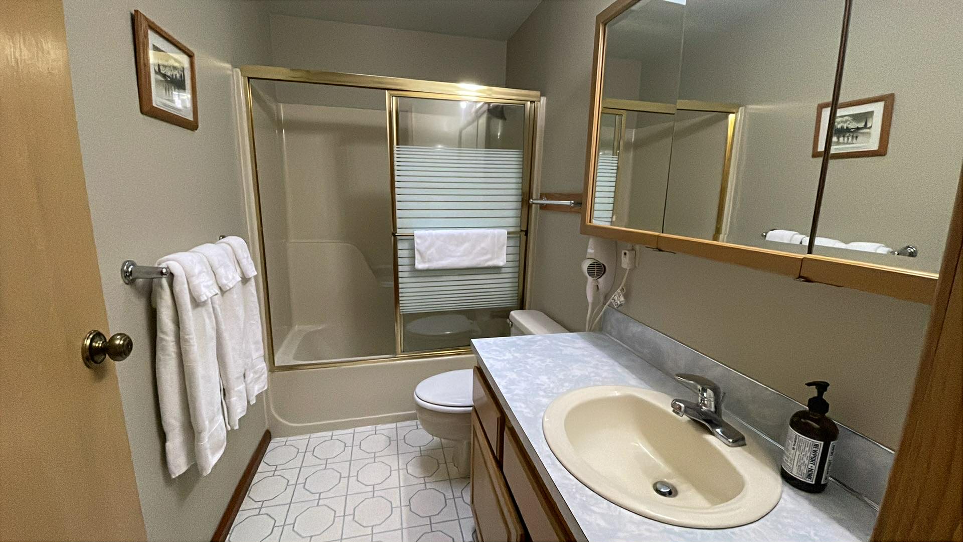 Second Bathroom via Hallway (Please review the House Rules regarding number of guests and access to the second bedroom and second bathroom.)