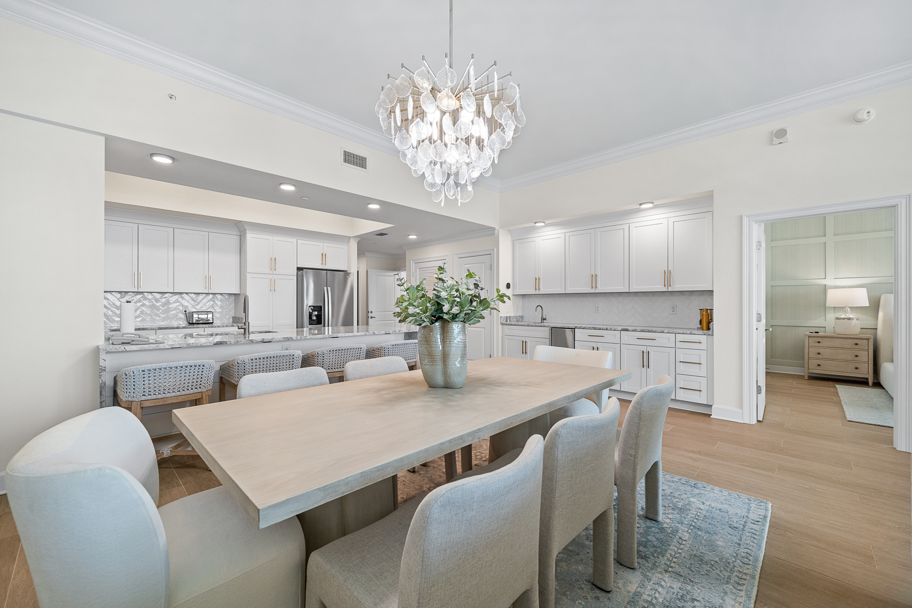 Dining Table Seating for 8