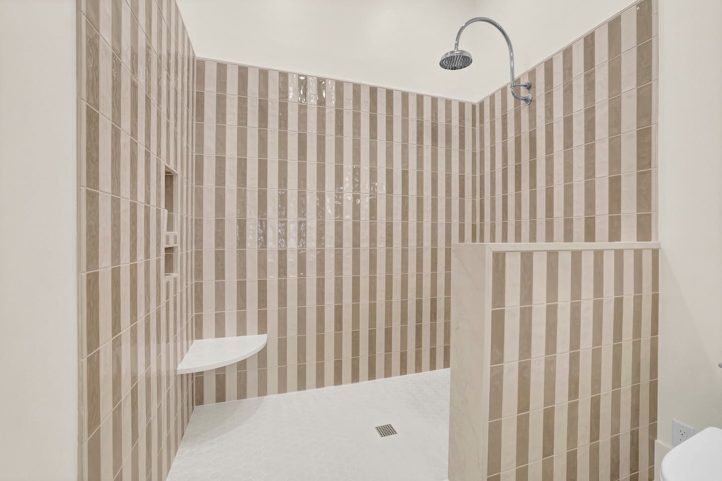Private bathroom of the primary suite - Bedroom 3