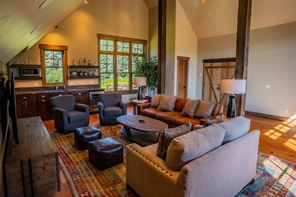 Game Room with wet bar and shared bath