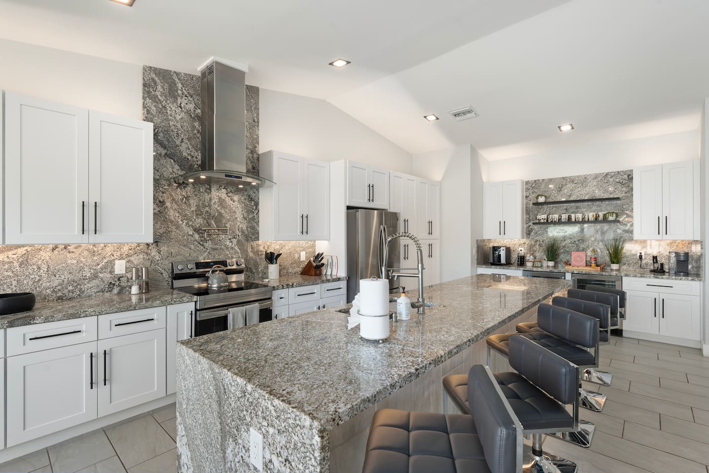 Modern touches meet natural light.

