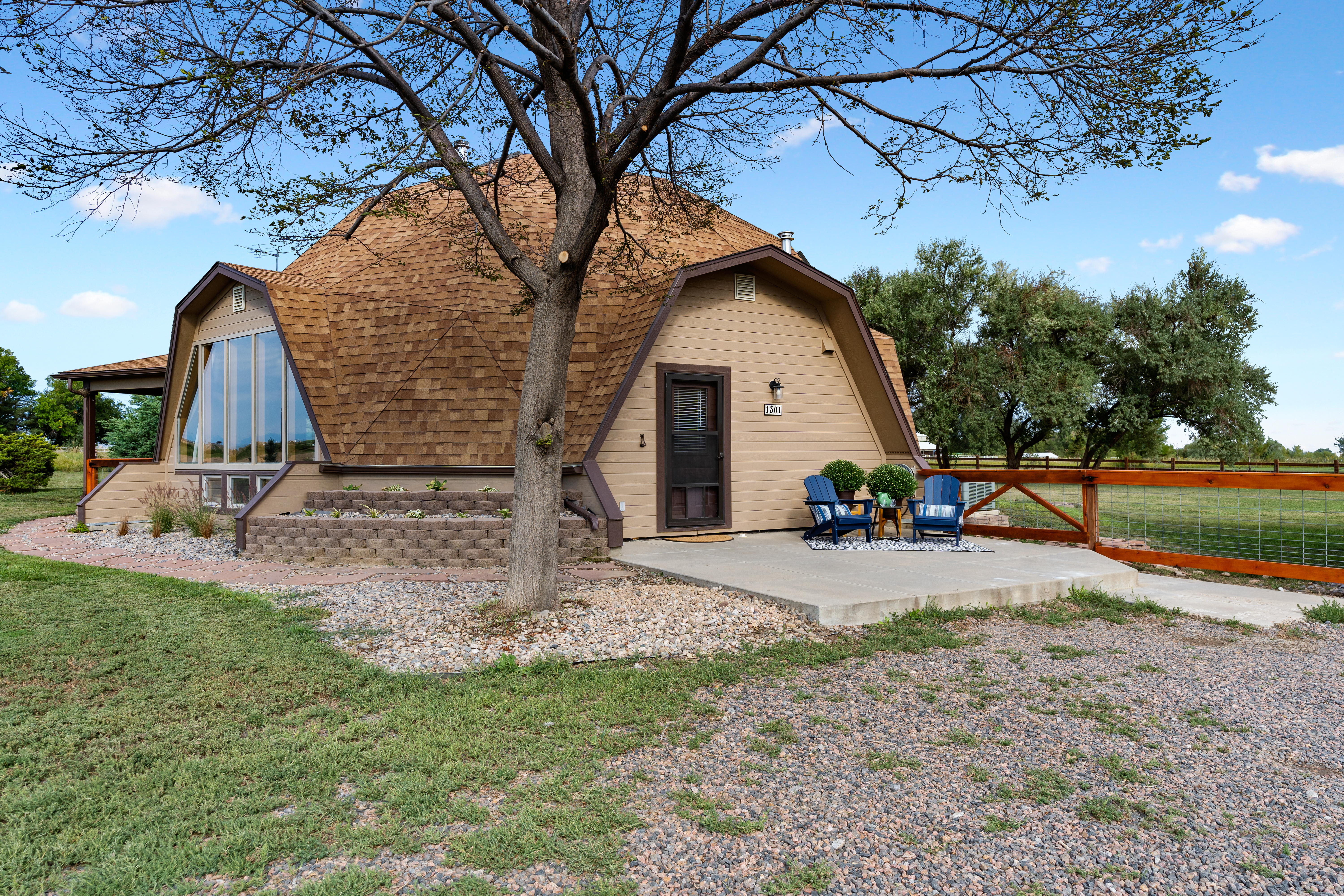 Turtle Shell Dome ~ Dog-friendly ~ Private Rocky Mountain Views! — Berthoud, CO — vacation rental