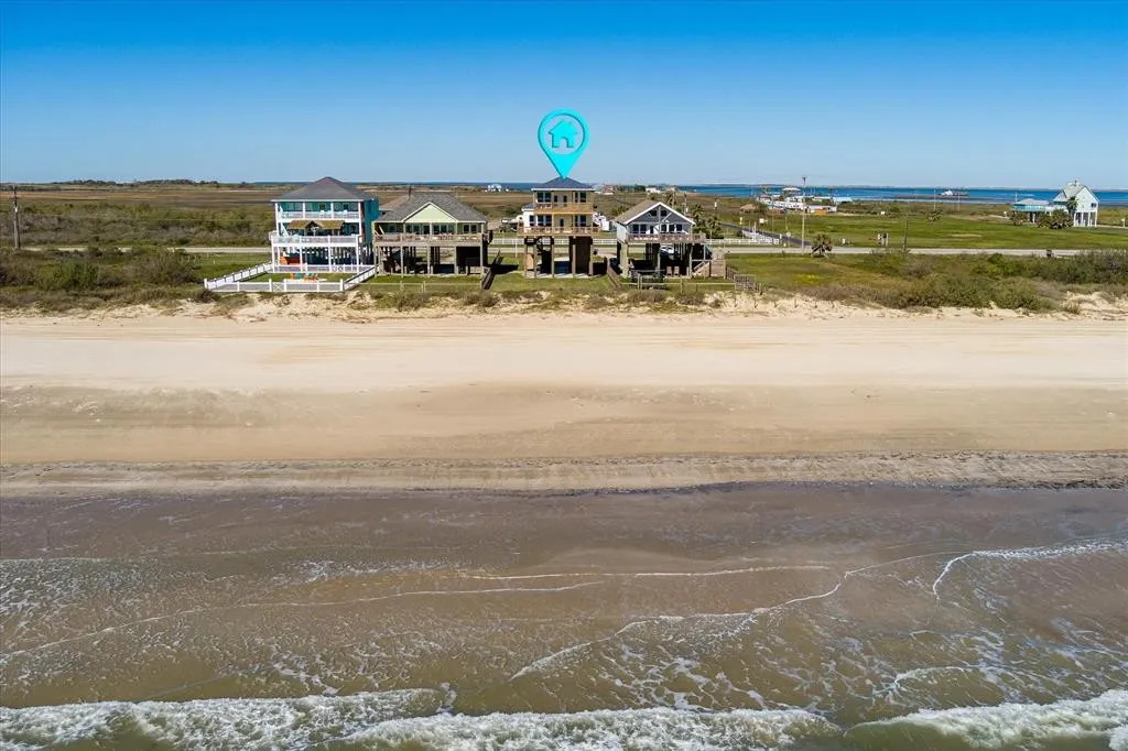 577787f7d0ff46eaa34d11375f7247b7 | Beachhouse | Texas | TX | Vacation Homes | Galveston | Crystal Beach | Kokomo | Breezy Days | Beachfront Elegance | Sunrise Serenity | Southern Sands Property Management, LLC