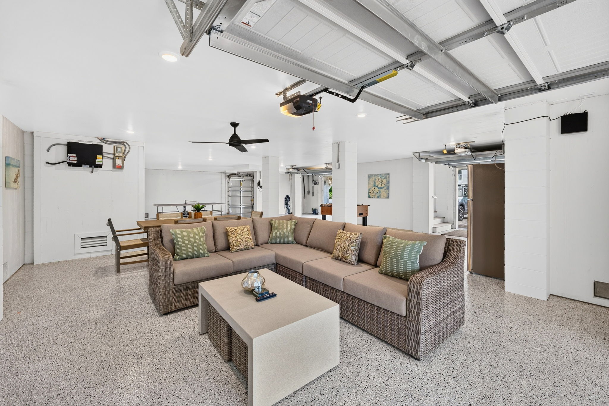Garage | Tahanan Palms | 3 38th Ave | IOP Escapes