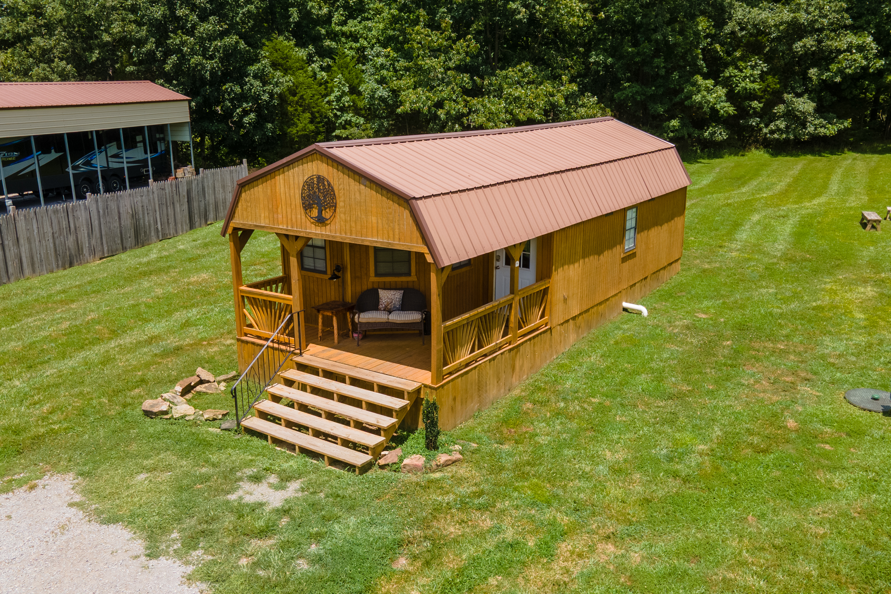 Tidy micro cabin