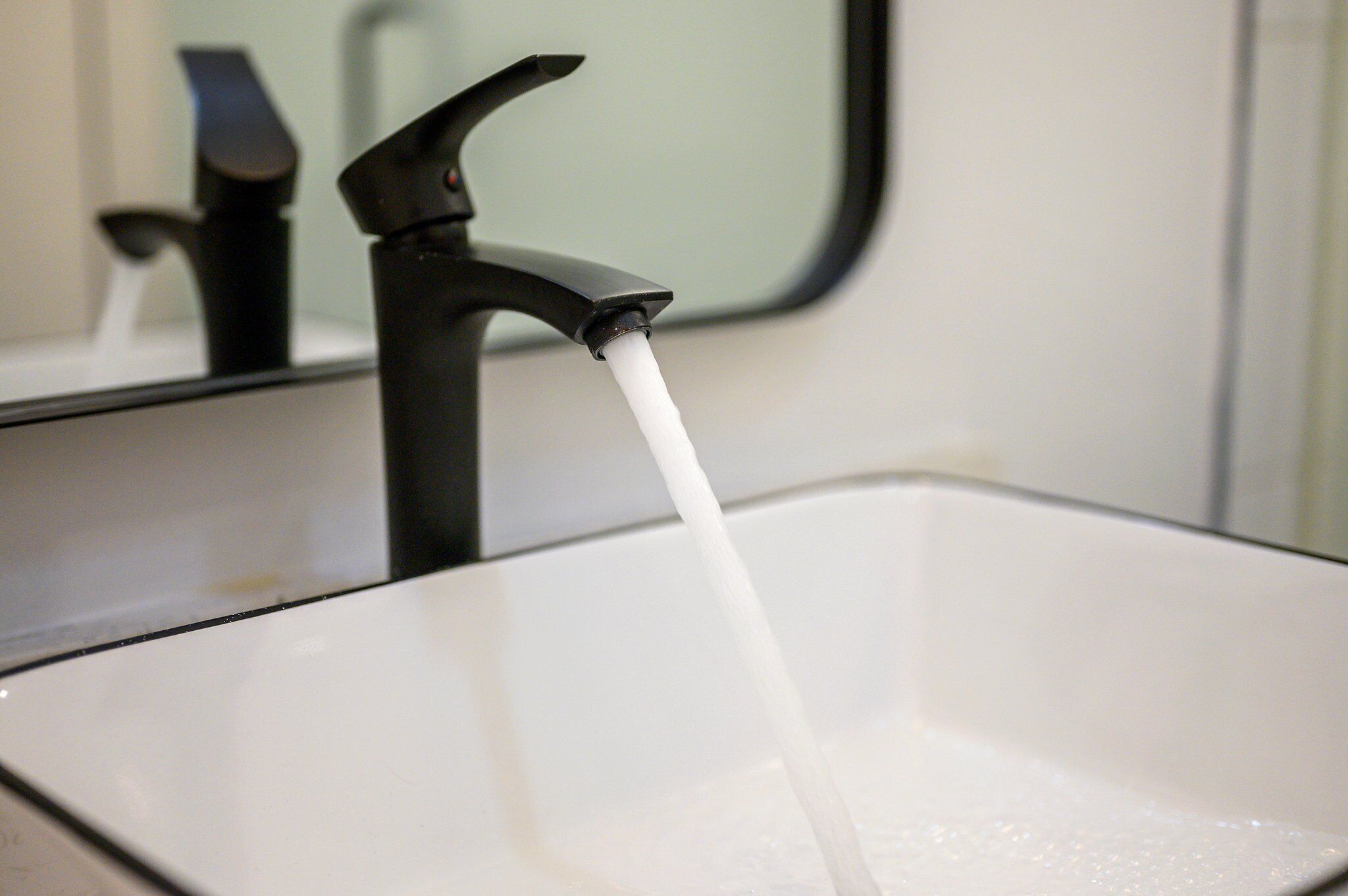 Modern faucets make cleaning up easy.