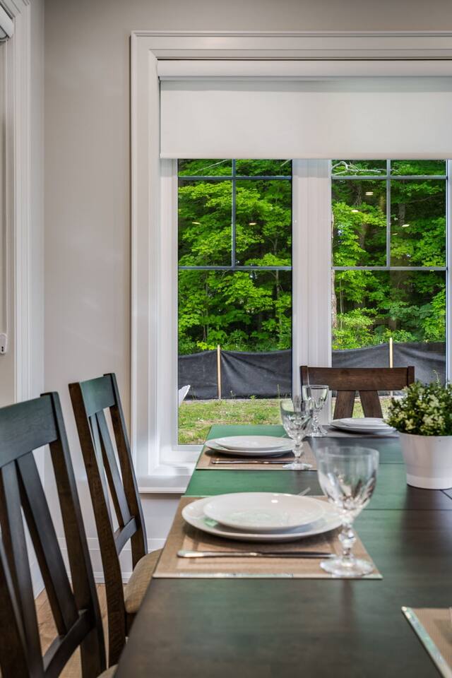 A welcoming dining space made for shared meals and stories that linger.