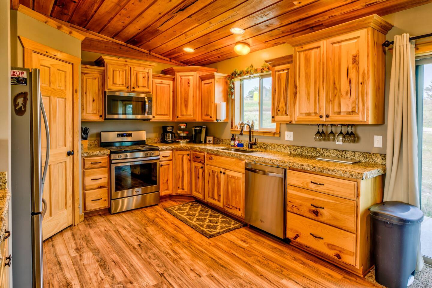 Kitchen - Fully stocked with cooking essentials