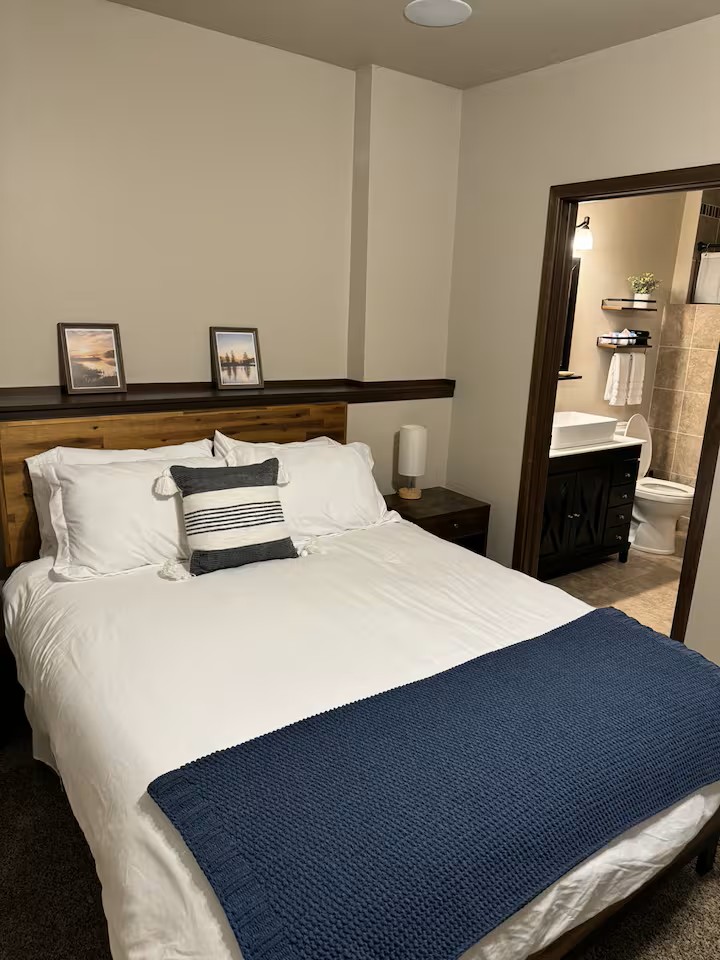 Lower level primary bedroom 2