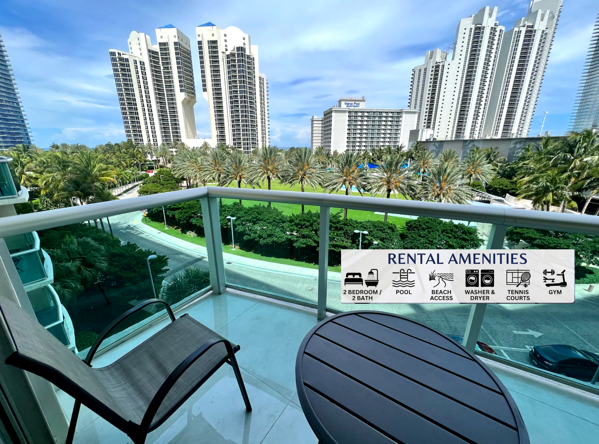 Beautiful Balcony with Heritage park view