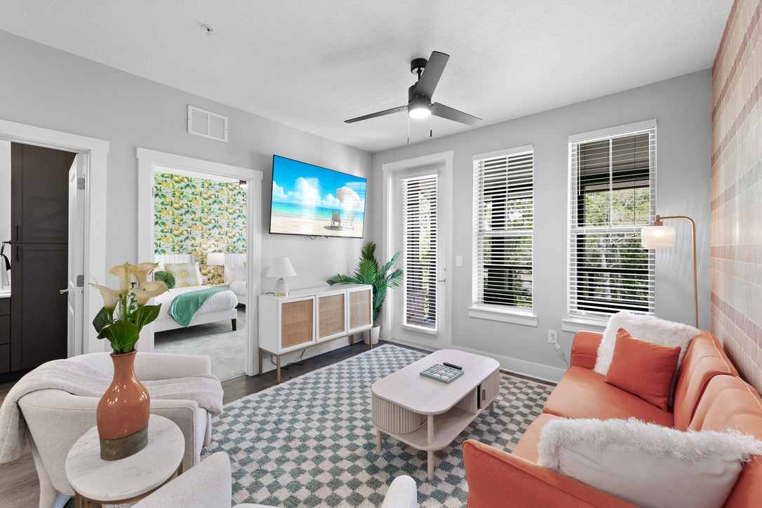 Resort-style Pool And Gym - Elegant Coastal Escape - Jacksonville, FL