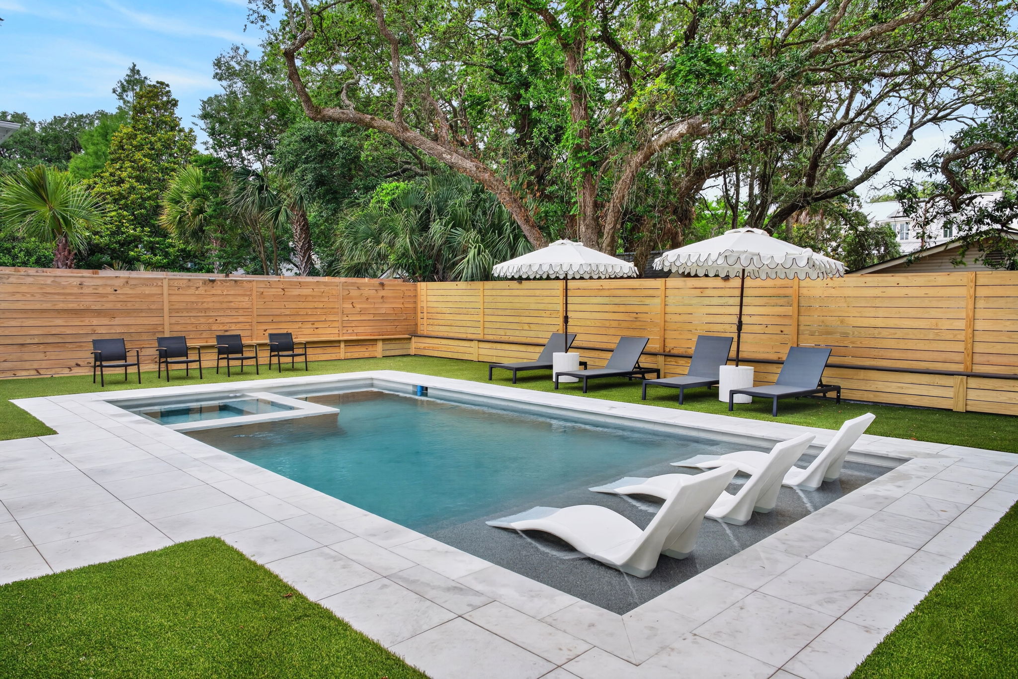 Pool & Hot Tub | Sun Kissed by the Sea | 3007 Cameron Blvd | Isle of Palms, SC | IOP Escapes