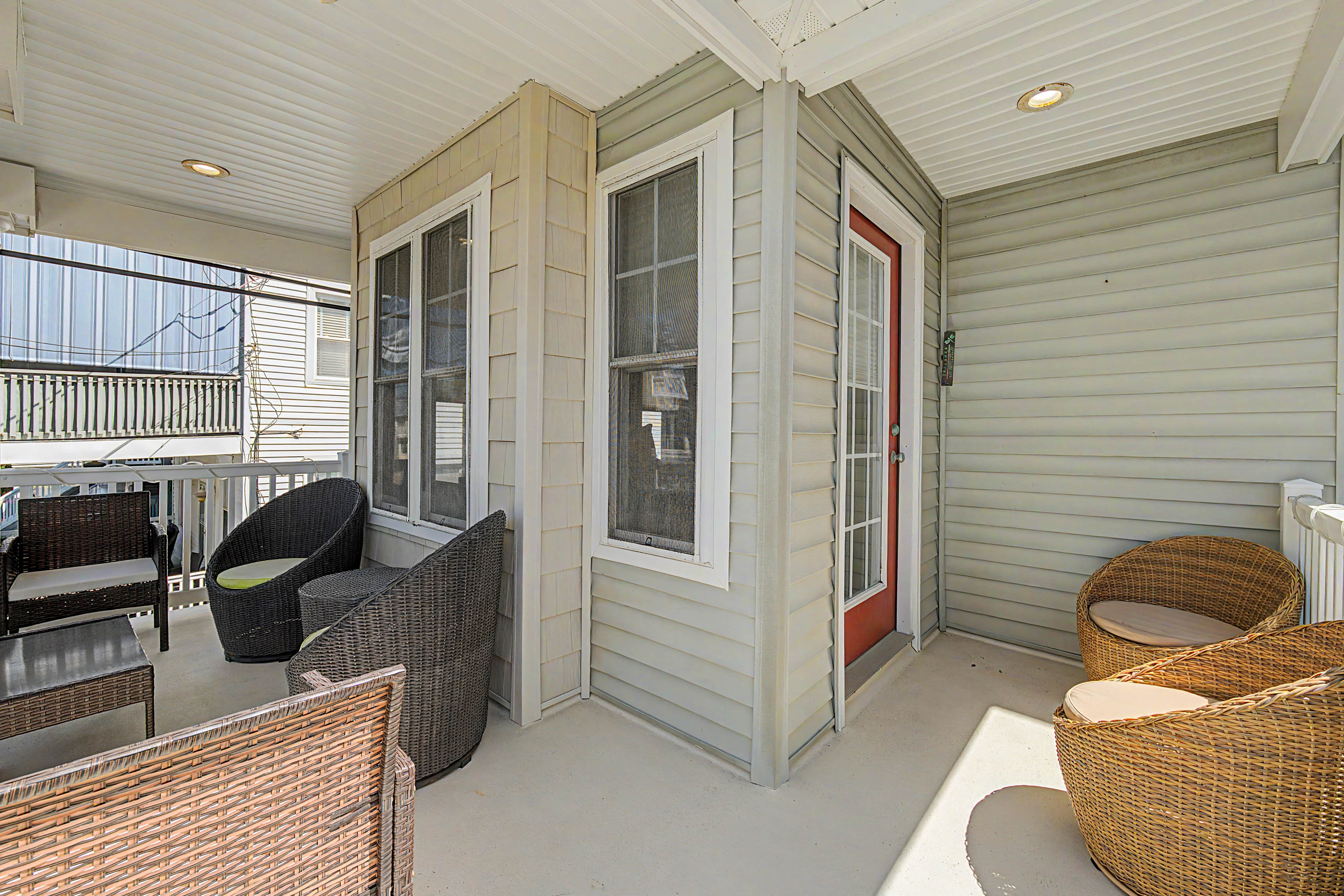patio_seating_area