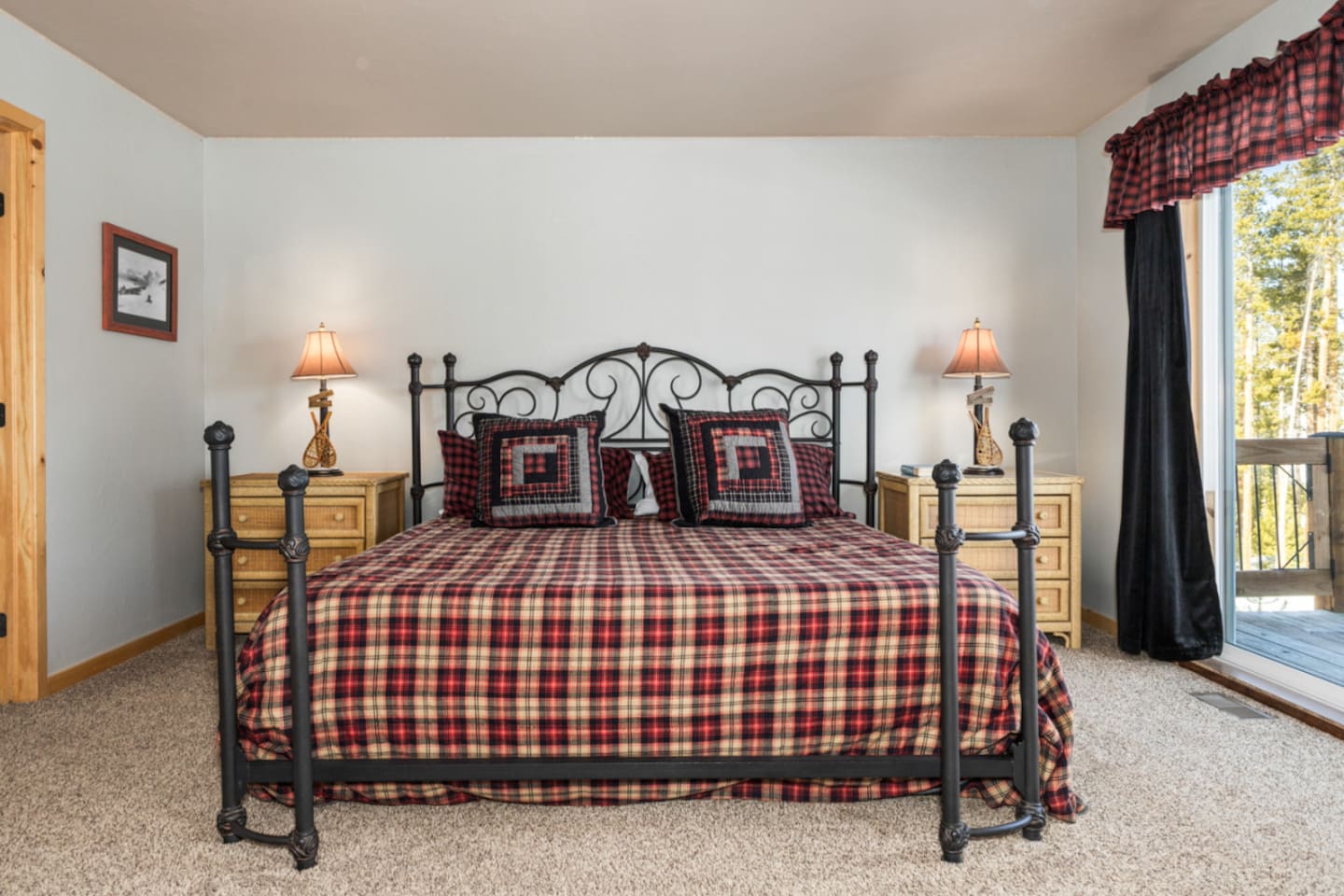 Main Floor Ensuite Bedroom #1 – King Bed