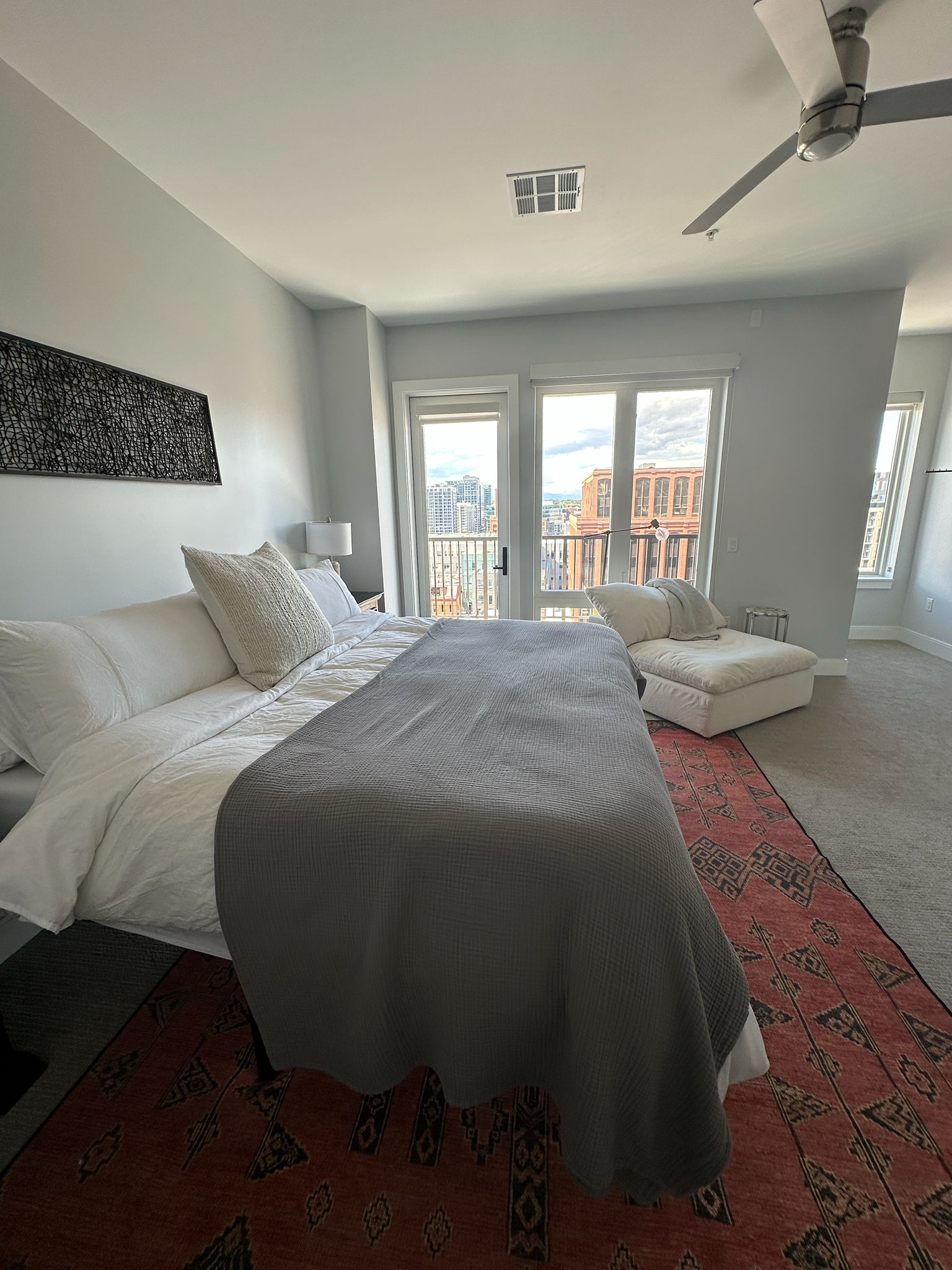 King Size Bed and Seating With an Amazing View