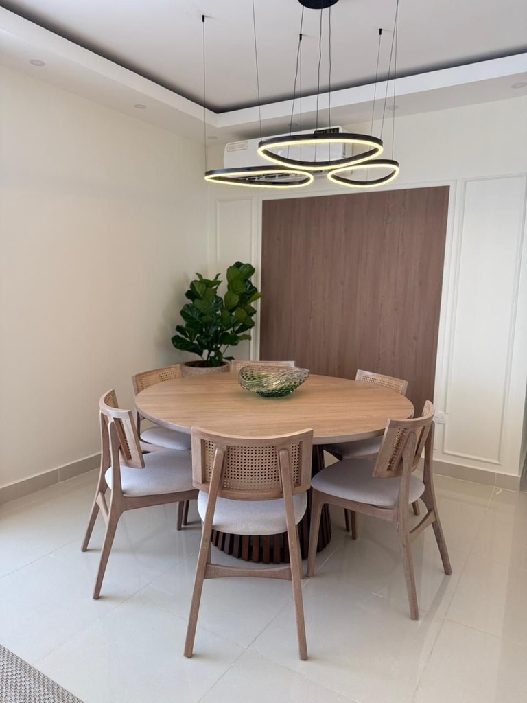 Gather around the dining table with seating for six—perfect for shared meals, morning coffee, or planning the day ahead. 🍽️✨