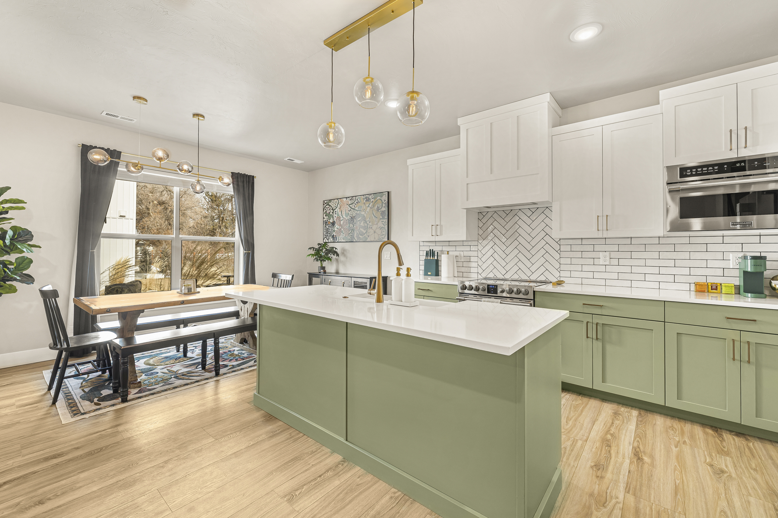 Kitchen and dining area.