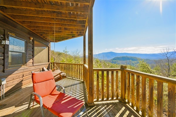 Take a seat, breathe deep, and let the mountain views steal your attention. Whether it’s morning coffee or sunset reflections, this deck is where quiet moments turn into lasting memories.