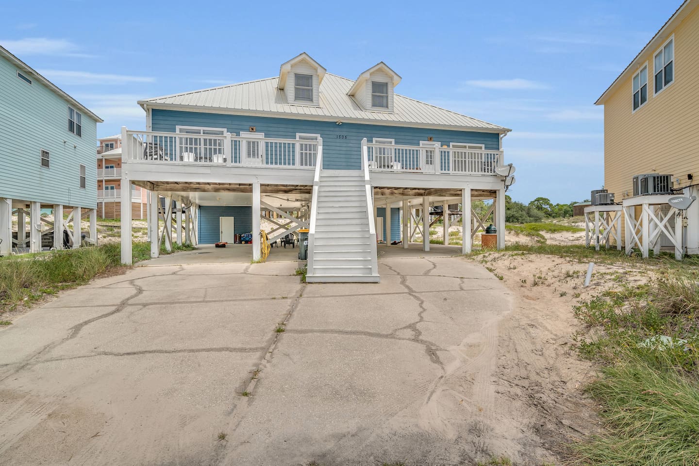 West on the left, east on the right.  Both available for rent!