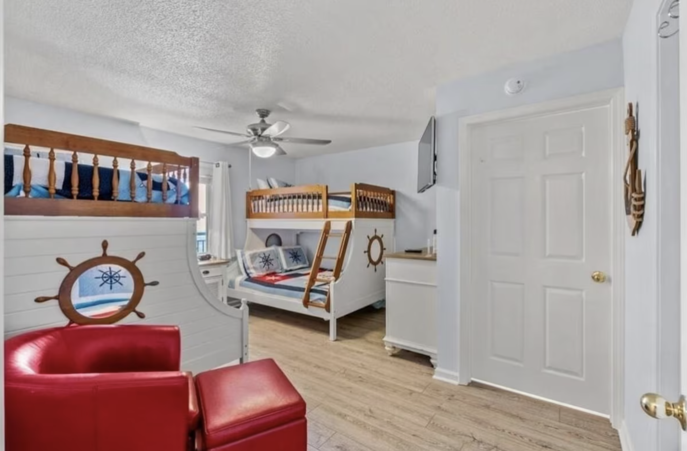 Bunk Room - sleeps 6 kids