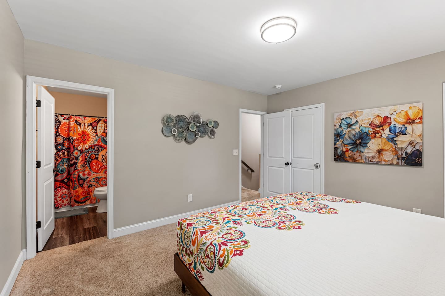 Main bedroom with ensuite bathroom