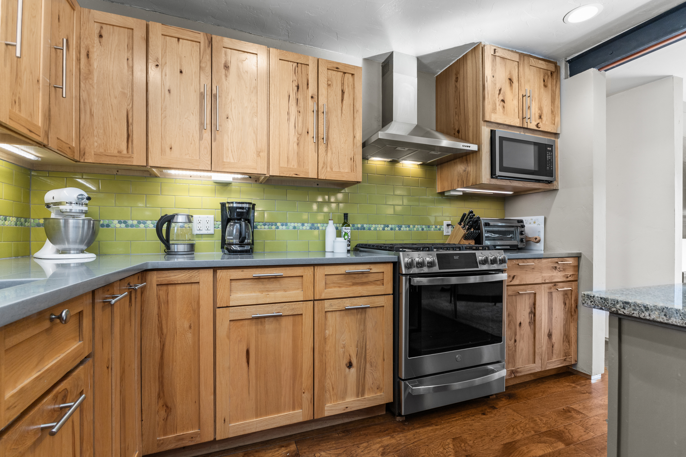 Kitchen Stove | Microwave